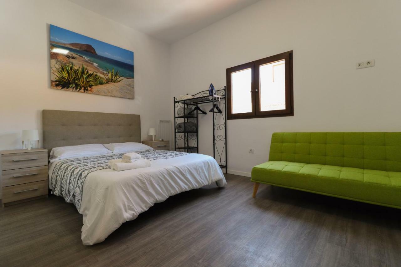 Apartamentos Bello Zona Hospital La Laguna  Eksteriør billede